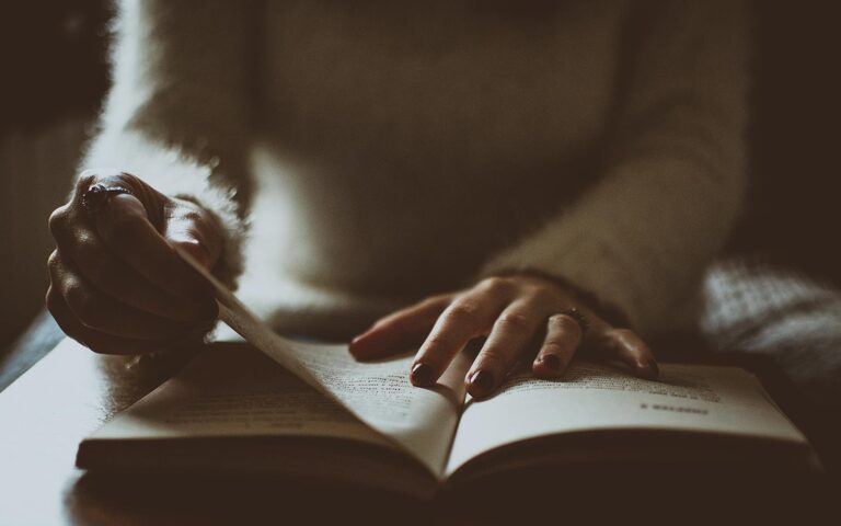 How to Build a Simple and Lasting Reading Habit